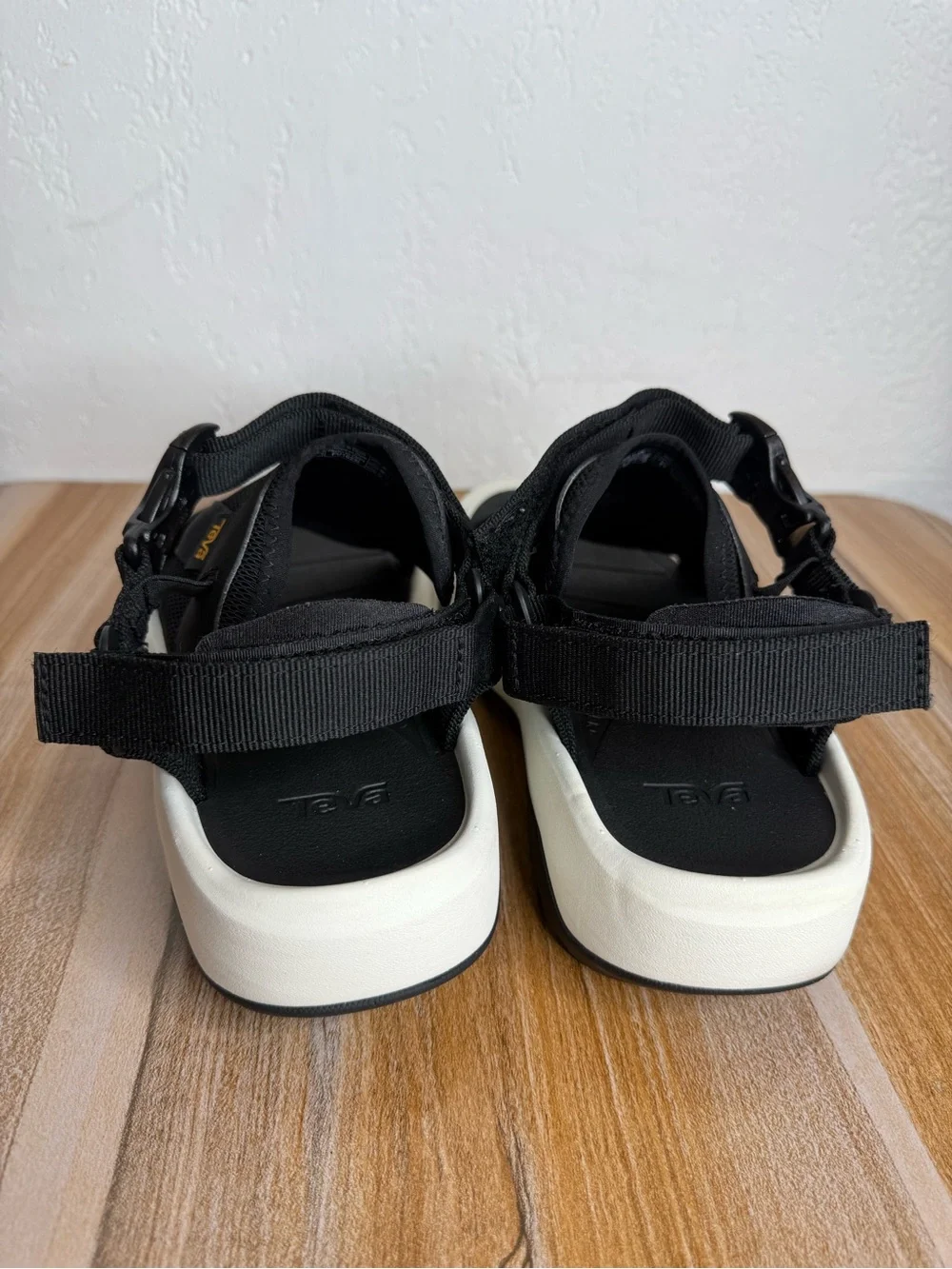 Teva Hurricane Ampsole Volt Sandals Black Platform Men’s Size 9 Women’s Size 11